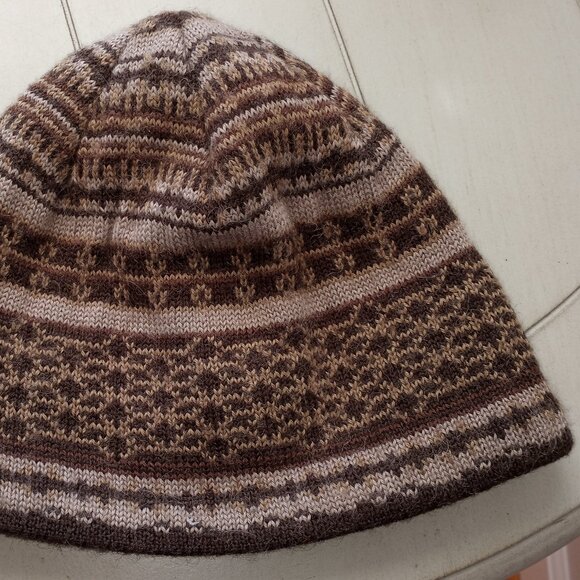 'Columbia' Knit Beanie Unisex EUC - Picture 5 of 6